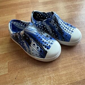 Native Shoes Jefferson Marbled slip-on shoes, blue, size 7